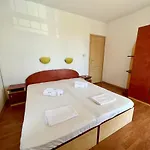 Private One-bedroom With Balcony In By Flat Mаnаger Apartment Sozopol