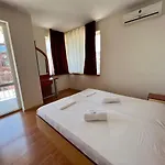 Private One-bedroom With Balcony In By Flat Mаnаger Apartment Sozopol