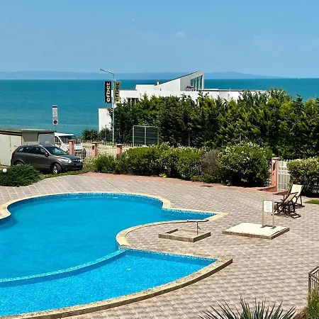 Private One-bedroom With Balcony In By Flat Mаnаger Apartment Sozopol